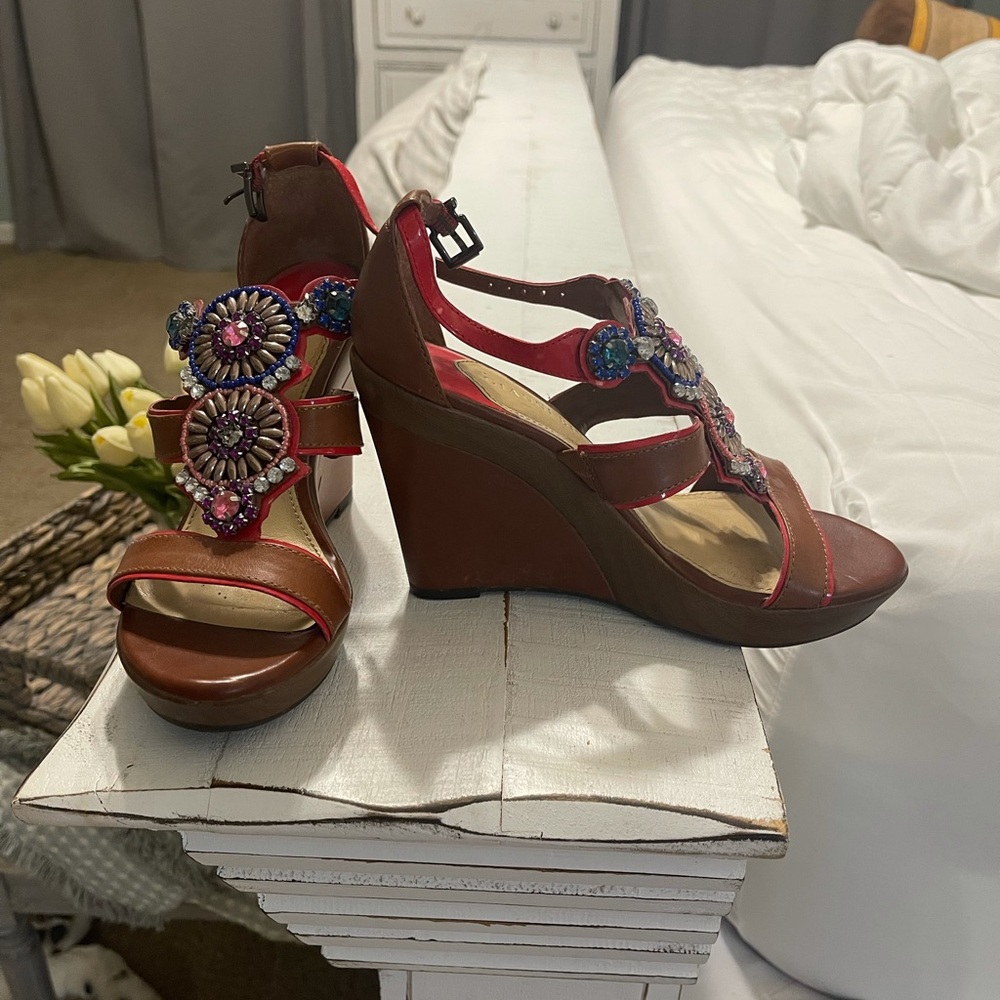 Gianni Bini wedge sandal